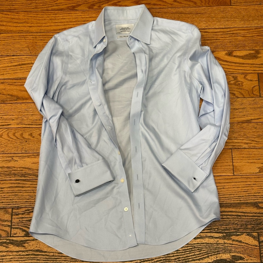 Charles Tyrwhitt Light Blue Dress Shirt with French Cuffs (included) - 15.5/33
